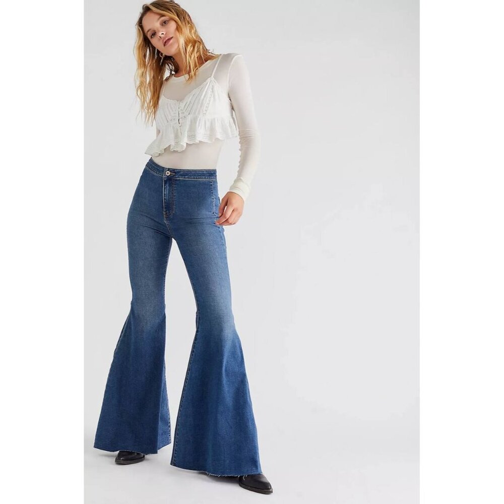 We The Free People Just Float On Flare Jeans Women's 26 Raw Hem High Rise - Picture 2 of 10